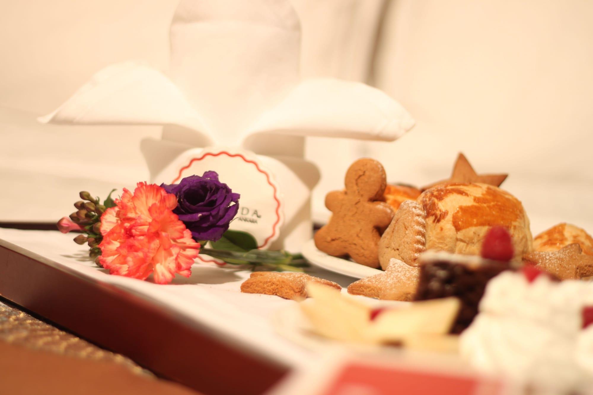 Ramada By Wyndham Ankara Hotel Екстериор снимка