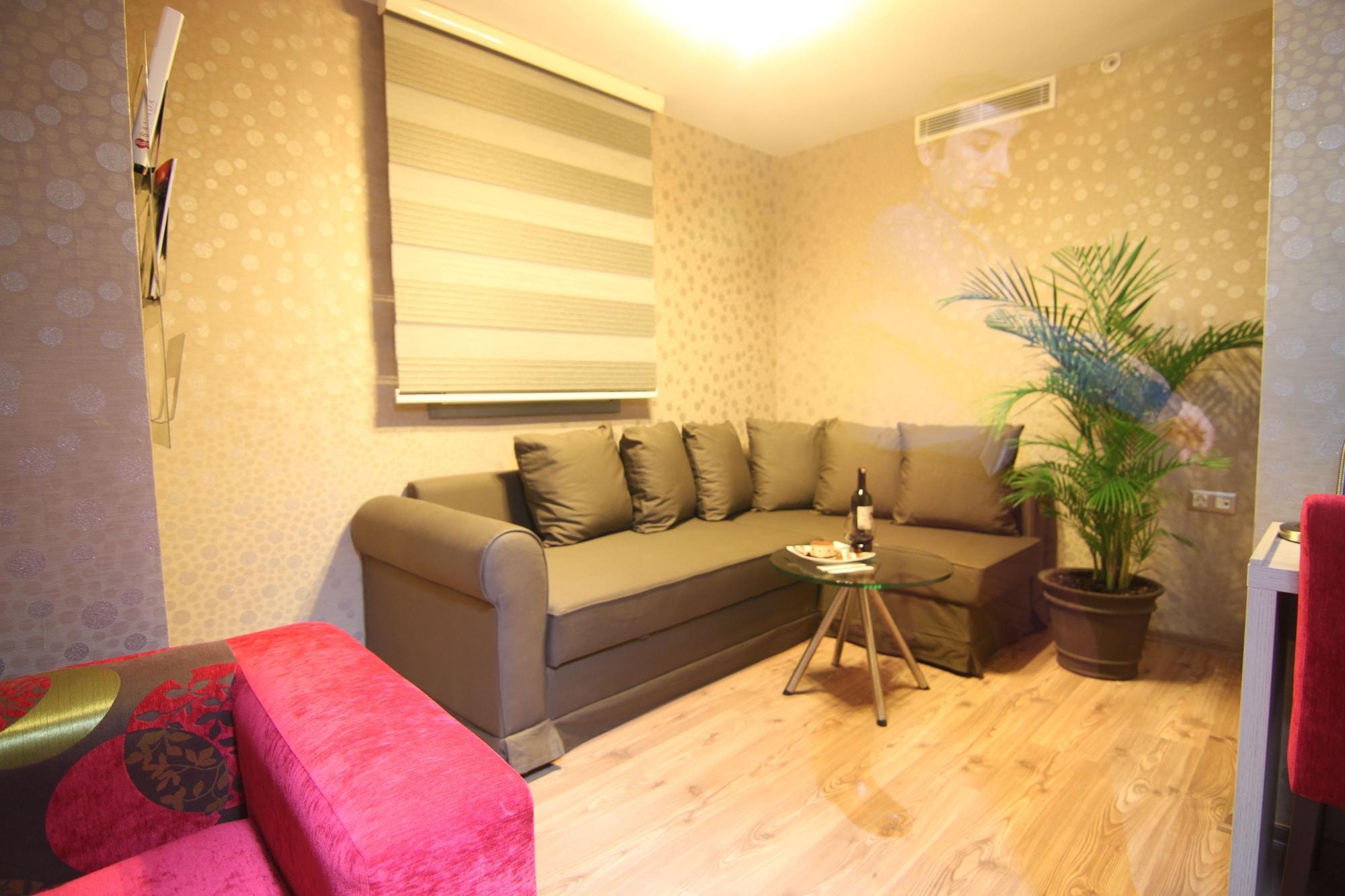 Ramada By Wyndham Ankara Hotel Екстериор снимка