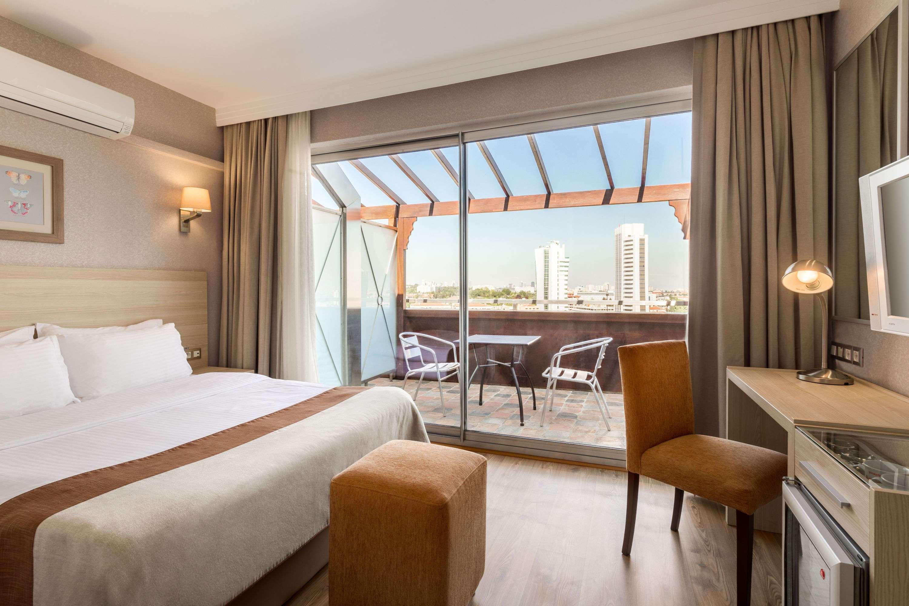 Ramada By Wyndham Ankara Hotel Екстериор снимка