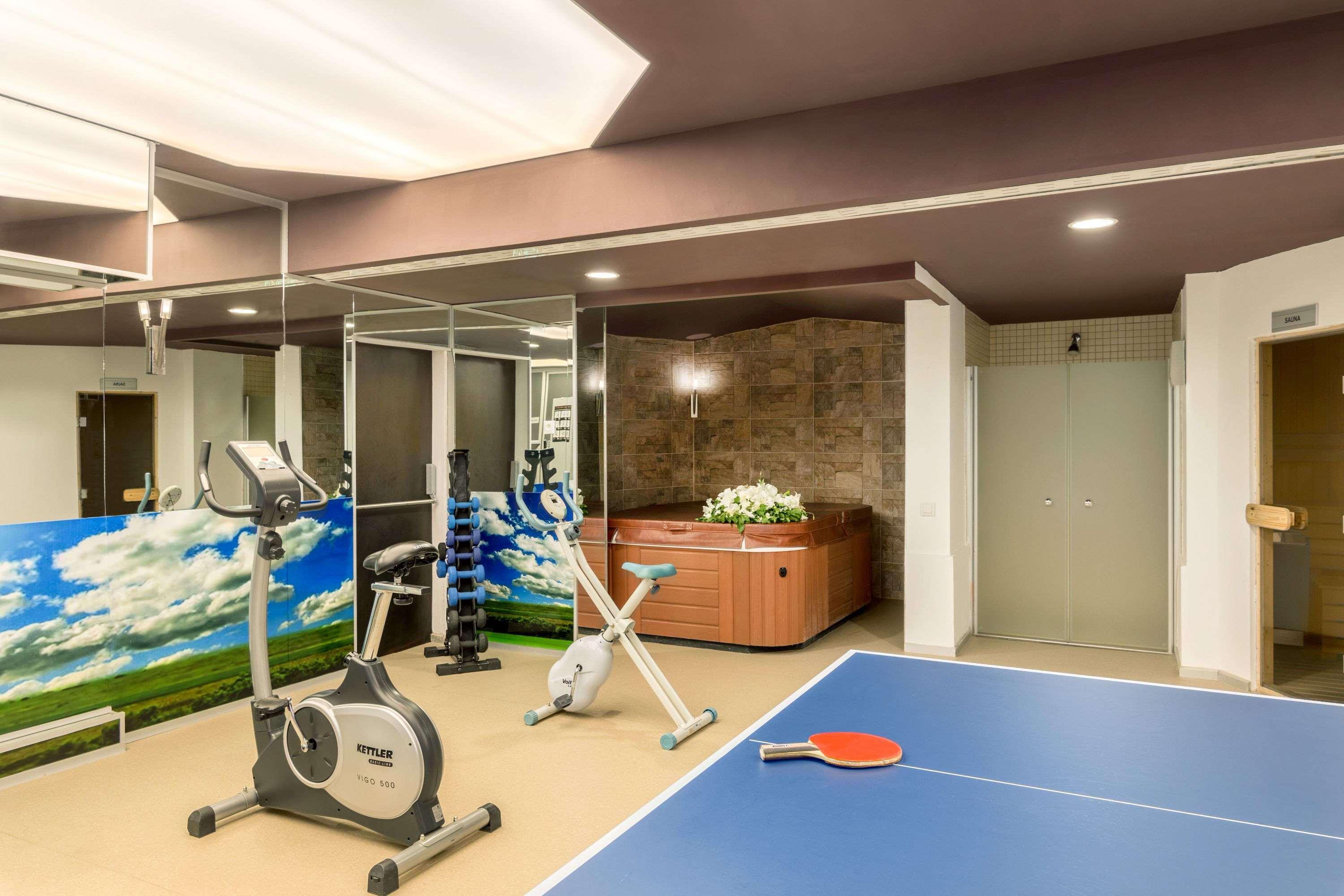 Ramada By Wyndham Ankara Hotel Екстериор снимка