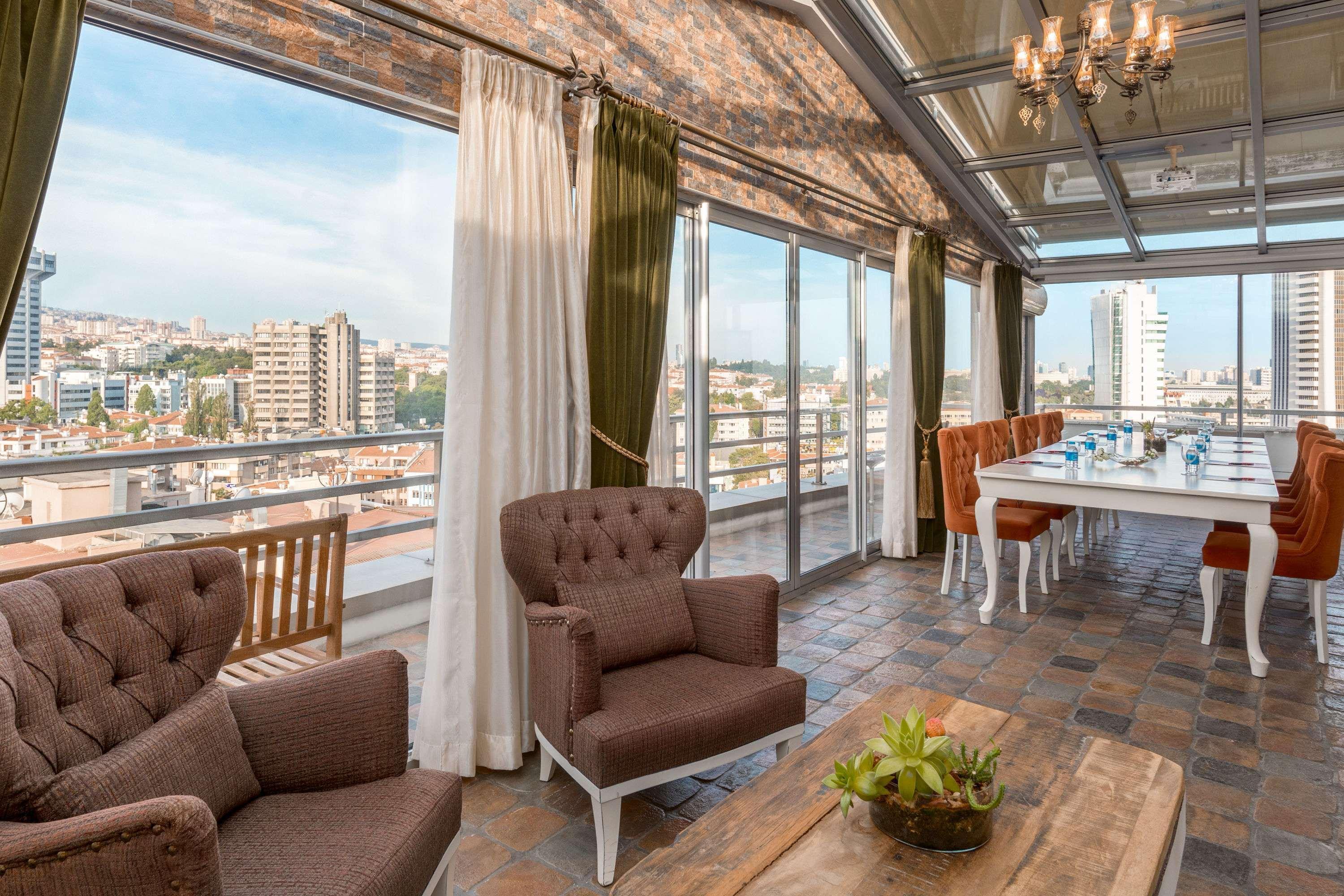 Ramada By Wyndham Ankara Hotel Екстериор снимка
