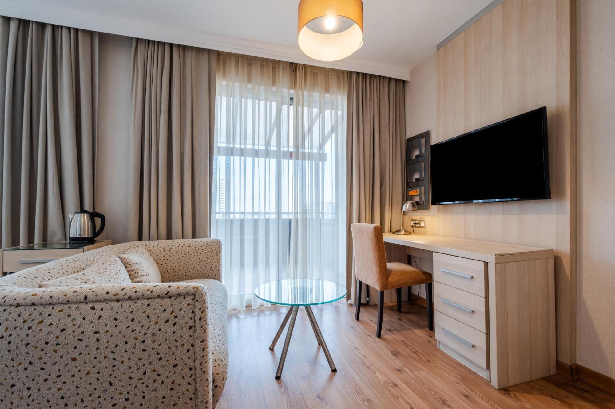 Ramada By Wyndham Ankara Hotel Екстериор снимка