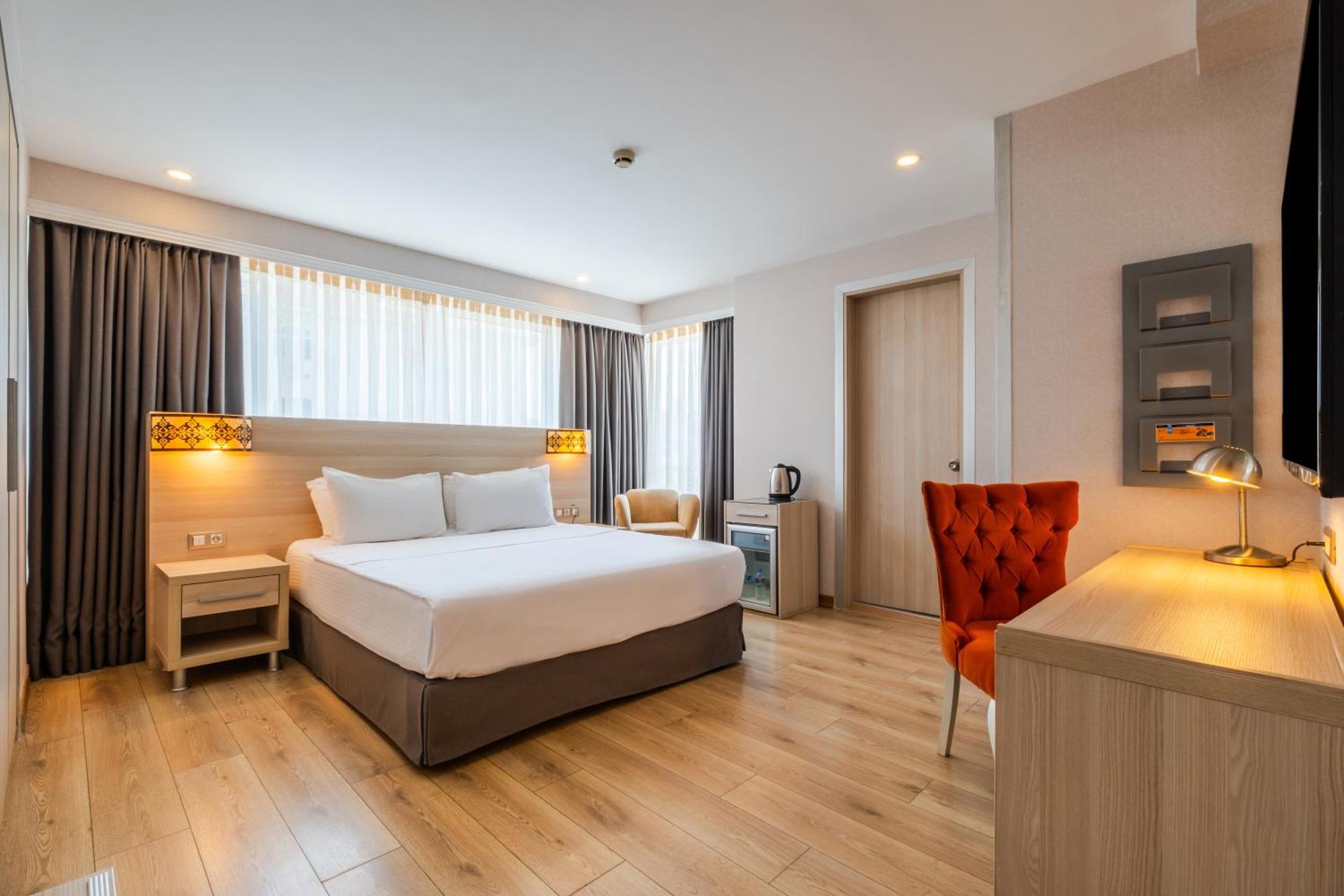 Ramada By Wyndham Ankara Hotel Екстериор снимка