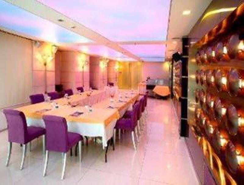 Ramada By Wyndham Ankara Hotel Бизнес снимка